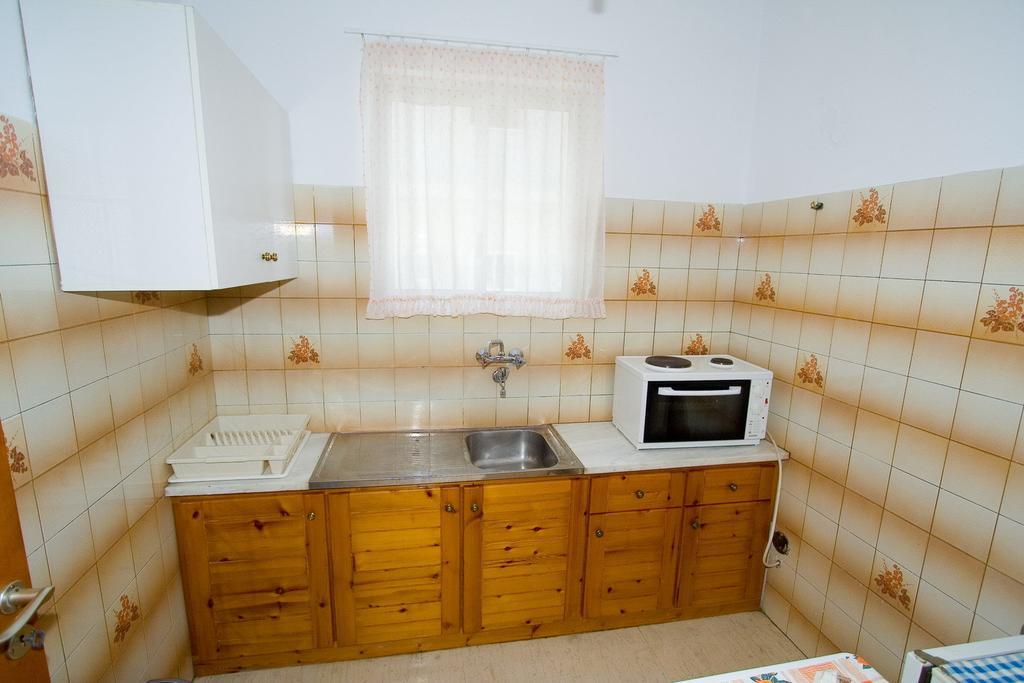Valkaniotis Apartments Loutra Edipsou  Exterior foto